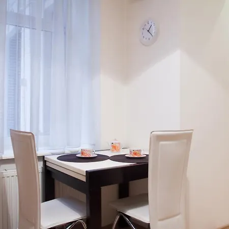 Apartment Like At *